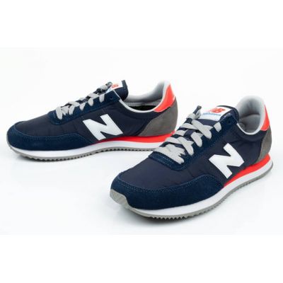 8. Buty New Balance Ul720Ua