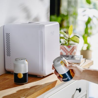 15. Mini lodówka ADLER AD 8084w biała