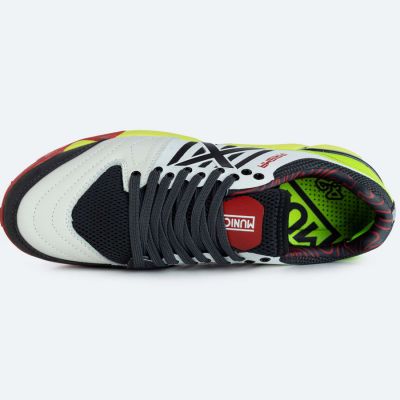 4. Buty piłkarskie Munich Prisma 27 IN M 3116027
