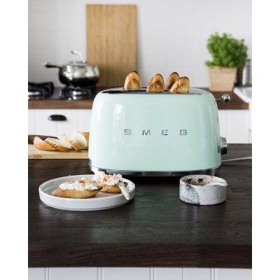 21. Toster SMEG TSF01PGEU pastelowy zielony