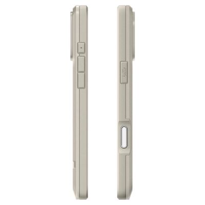 6. Etui Spigen Classic LS MagSafe na iPhone 17 Pro - beżowe