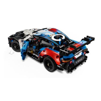 7. LEGO Technic 42226 - Samochód wyścigowy BMW M4 GT3 EVO