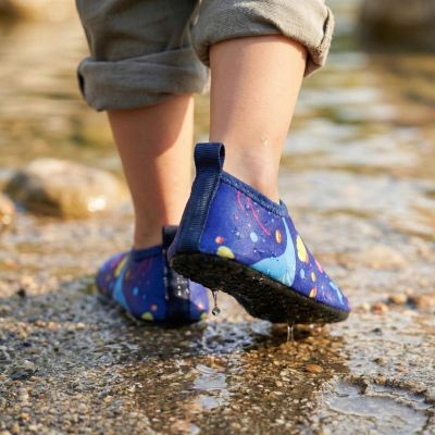 4. BUTY DO WODY NEOPRENOWE KIDS WIELORYB XQMAX R.24