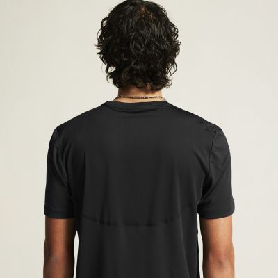 6. Męska Koszulka z krótkim rękawem CORE ESSENCE SS TEE 2 M