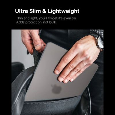 7. Etui Spigen AirSkin na MacBook Pro 14" 2021 / 2023 / 2024 / 2025 / 2026 - półprzezroczyste