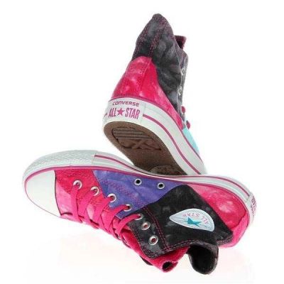 10. Converse Chuck Taylor Multipanel 542465F