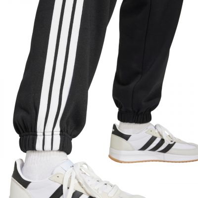 10. Spodnie adidas Essentials 3-Stripes Fleece Loose-Fit W JE1276