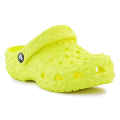 6. Klapki Crocs Classic Geometric Clog Jr 209572-76M