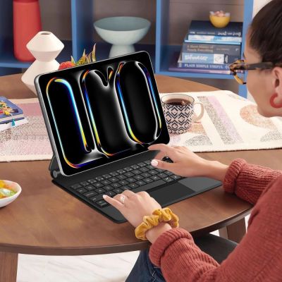 10. Etui Tech-Protect SmartCase Magnetic na iPad Pro 13” 7 / 8 2024-2025 - czarne