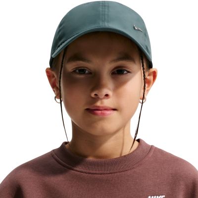 4. Czapka z daszkiem dla dzieci Nike Dri-Fit Club morska FB5064 382