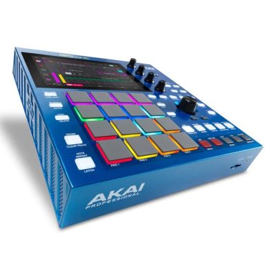 11. AKAI MPC ONE GEN2 - Stacja robocza