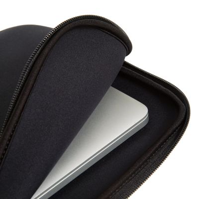3. Eastpak Blanket M Laptop Sleeve EK000424008 Czarne One size