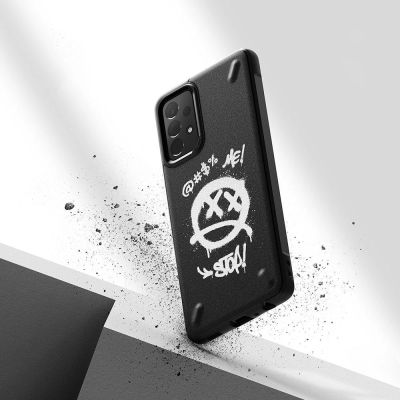 4. Ringke Onyx Design wytrzymałe etui pokrowiec Samsung Galaxy A72 4G czarny (Paint) (OXSG0047)