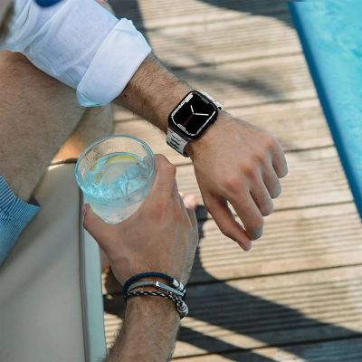 5. Bransoleta Tech-Protect Stainless Line na Apple Watch 4 / 5 / 6 / 7 / 8 / 9 / SE / Ultra 1 / 2 (42/44/45/49 mm) - tytanowo-pomarańczowa