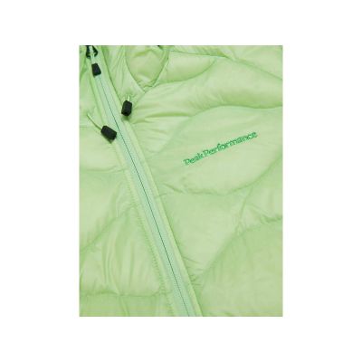2. Kurtka puchowa damska PEAK PERFORMANCE Helium Down Hood Jacket Women zielony