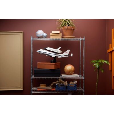 22. LEGO Icons 10360 Nosiciel wahadłowców