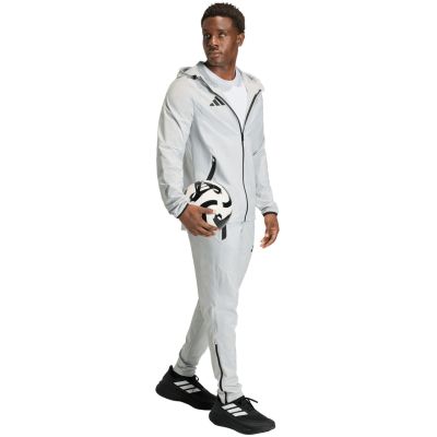 6. Kurtka męska adidas Tiro 26 Travel Windbreaker jasnoszara KD3336