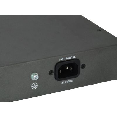5. Przełącznik LevelOne WebSmart/GB PoE+ 26-portowy 19" 370W 1Gbps