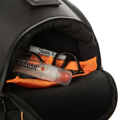 5. Plecak UAG BackPack 13 18L czarny