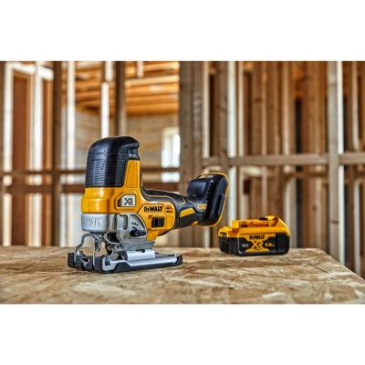11. WYRZYNARKA DEWALT DCS335N-XJ
