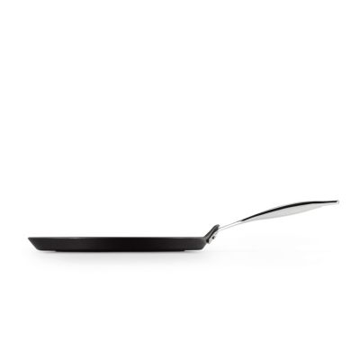 3. Patelnia do naleśników nieprzywierająca Le Creuset 28cm