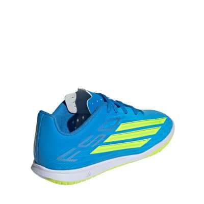 3. Buty piłkarskie dla dzieci adidas F50 Club IN JS1493