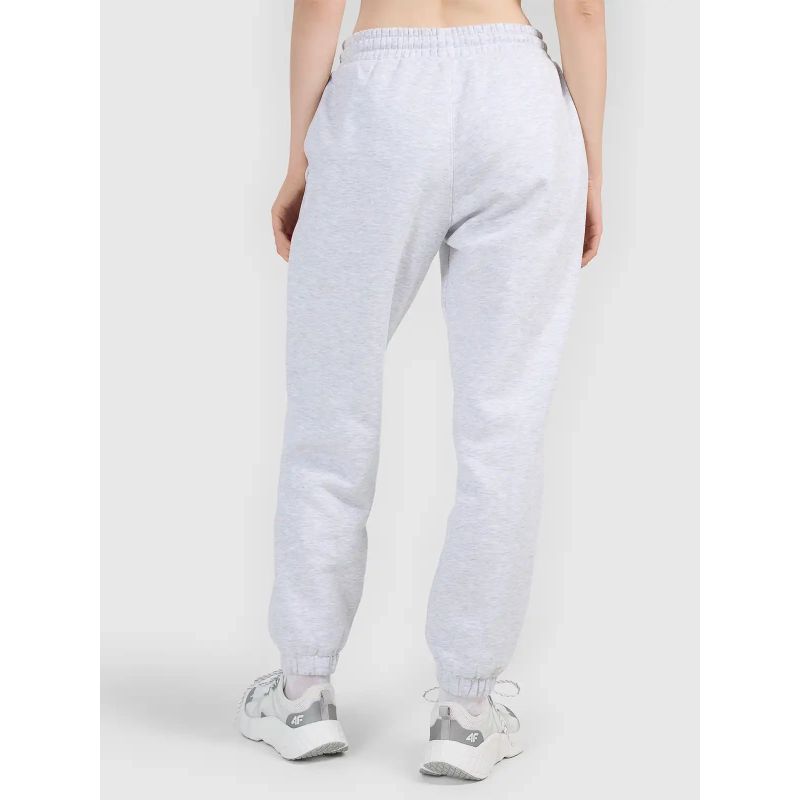2. Spodnie dresowe typu jogger damskie 4F 4FWMM00TTROF1755-27M