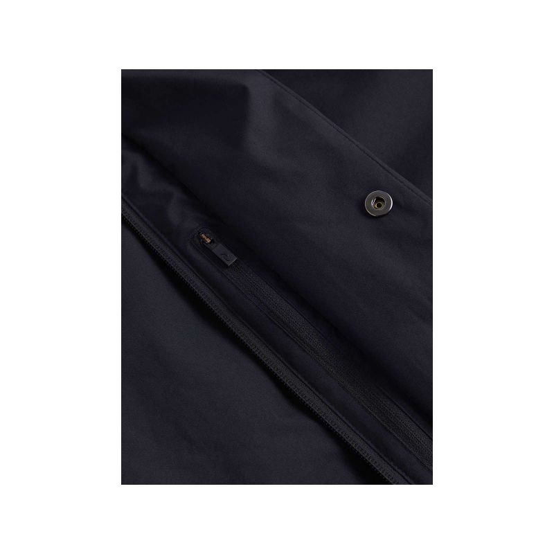 4. Płaszcz  Peak Performance M GoreTex 2L Padded Coat czarny