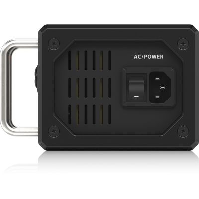 6. Behringer SD8 pudełko sceniczne