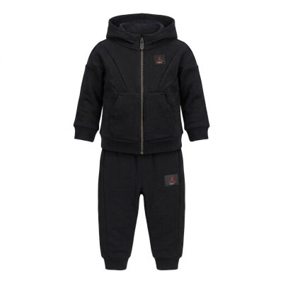 4. Dres dziecięcy Air Jordan Fight 5 Set czarny - 655991-023