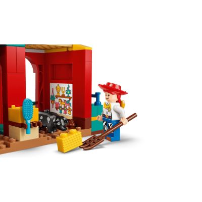 7. LEGO DISNEY 43304 Konne ranczo Blaze'a