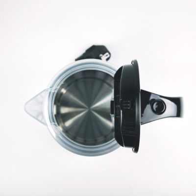 4. Czajnik elektryczny MAESTRO MR-045 czarny