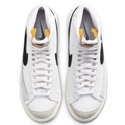 4. Buty Nike Blazer Mid '77 W CZ1055 100