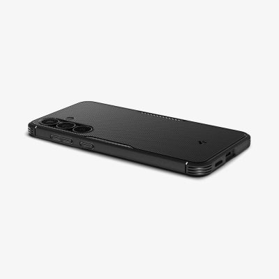 7. Etui Spigen Core Armor Mag MagSafe na Samsung Galaxy S25 FE - czarny mat