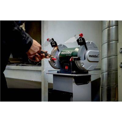 3. METABO.SZLIFIERKA STOŁOWA DS 150 M 370W