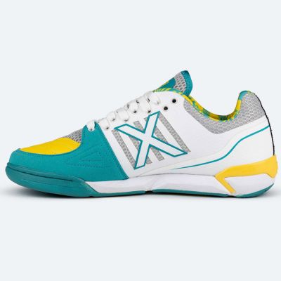 2. Buty piłkarskie Munich Prisma 37 IN M 3116038