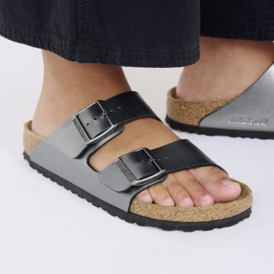 6. Birkenstock Arizona BF Metallic Black (1029233)