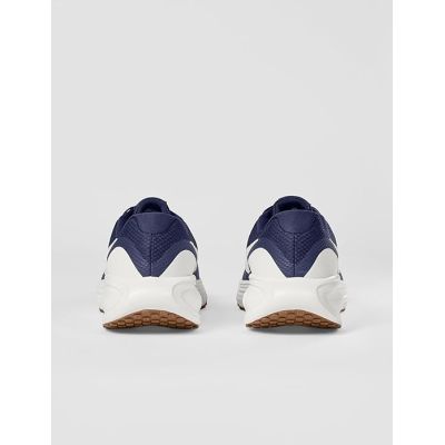 2. NIKE  REVOLUTION 8 (HJ9198-402)