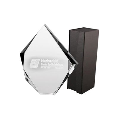 5. Trofeum szklane grawerowane 3D z etui