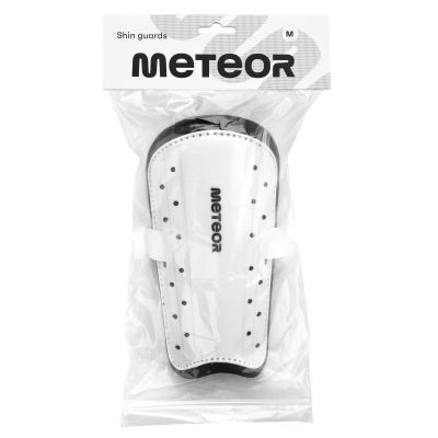 5. Ochraniacze piłkarskie Meteor 20065-20068