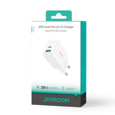 8. Ładowarka Joyroom JR-TCF21 sieciowa USB-C / USB-A 20W PD / QC 3.0 - biała