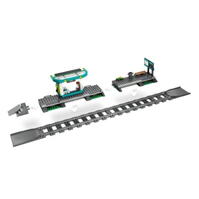 5. LEGO City 60423 Tramwaj miejski ze stacją