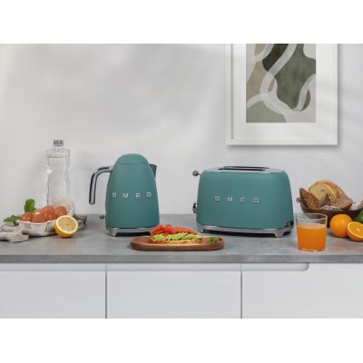 16. Czajnik Smeg Wasserkocher 50s Style Emerald Green