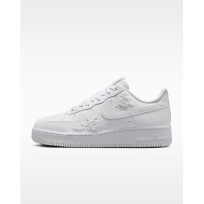 Buty damskie NIKE WMNS AIR FORCE 1 '07 SE (HF2016-100)