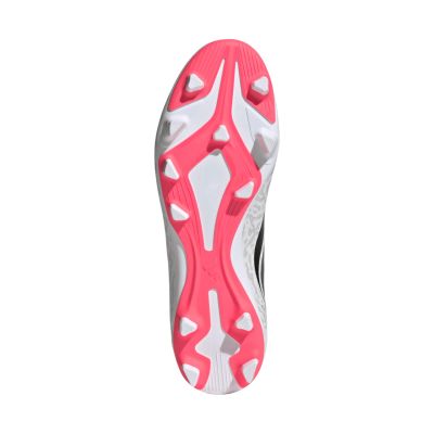 6. Buty piłkarskie adidas Predator Club FG/MG IH2111