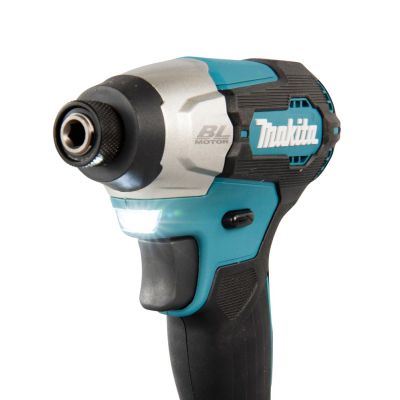 8. Zakrętarka udarowa 18V 140Nm DTD157Z MAKITA