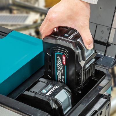 7. Makita. Chłodziarko-ogrze. 20 litrów 18V/40V XGT/230V