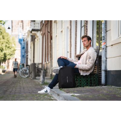 20. XD DESIGN PLECAK ANTYKRADZIEŻOWY BOBBY SOFT CZARNY P/N: P705.791