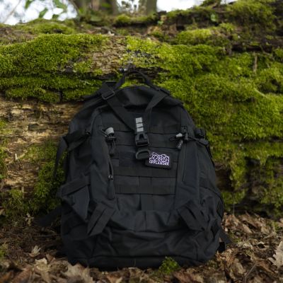 8. Plecak turystyczny Offlander Survival Trekker 25L OFF_CACC_34BK