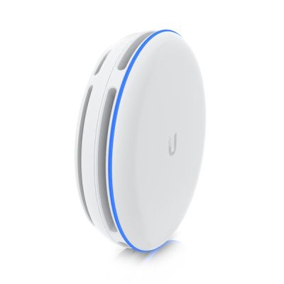 3. Building Bridge Ubiquiti UniFi Building Bridge XG